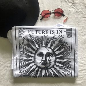 SHEIN Oversized Sun and Moon Graphic Tee
